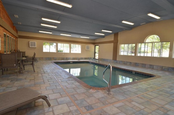 AmericInn by Wyndham Des Moines Airport image 19